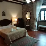 Palacio De Cantiz Reserva De Ancares Casa rural Becerreá